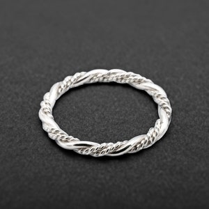 [韓国人気ジュエリー] [925 Silver] Crescendo Twist Ring Sterling Silver Twist Ring - Etsy