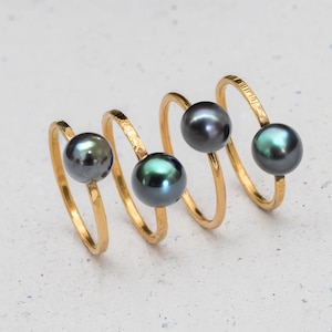 Genuine Tahitian Pearl Ring | Gold Filled, Sterling Silver, Solid 14k Gold | Hand-Hammered | Natural Dark Color | Modern Boho Peacock Pearl