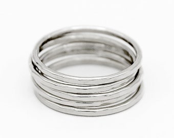 Anillos apilables de plata de ley martillada – Banda minimalista (1,5 mm)