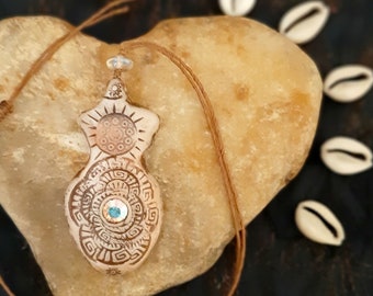Feminine Sacred pendant, Goddess of fertility, maternity, Venus, amulet, pregnancy, protection, altar, shamanism, divinity pendant,