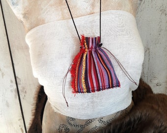 Small medicine bag in red fabric with stripes closed with a slide, lithotherapy case, necklace pouch