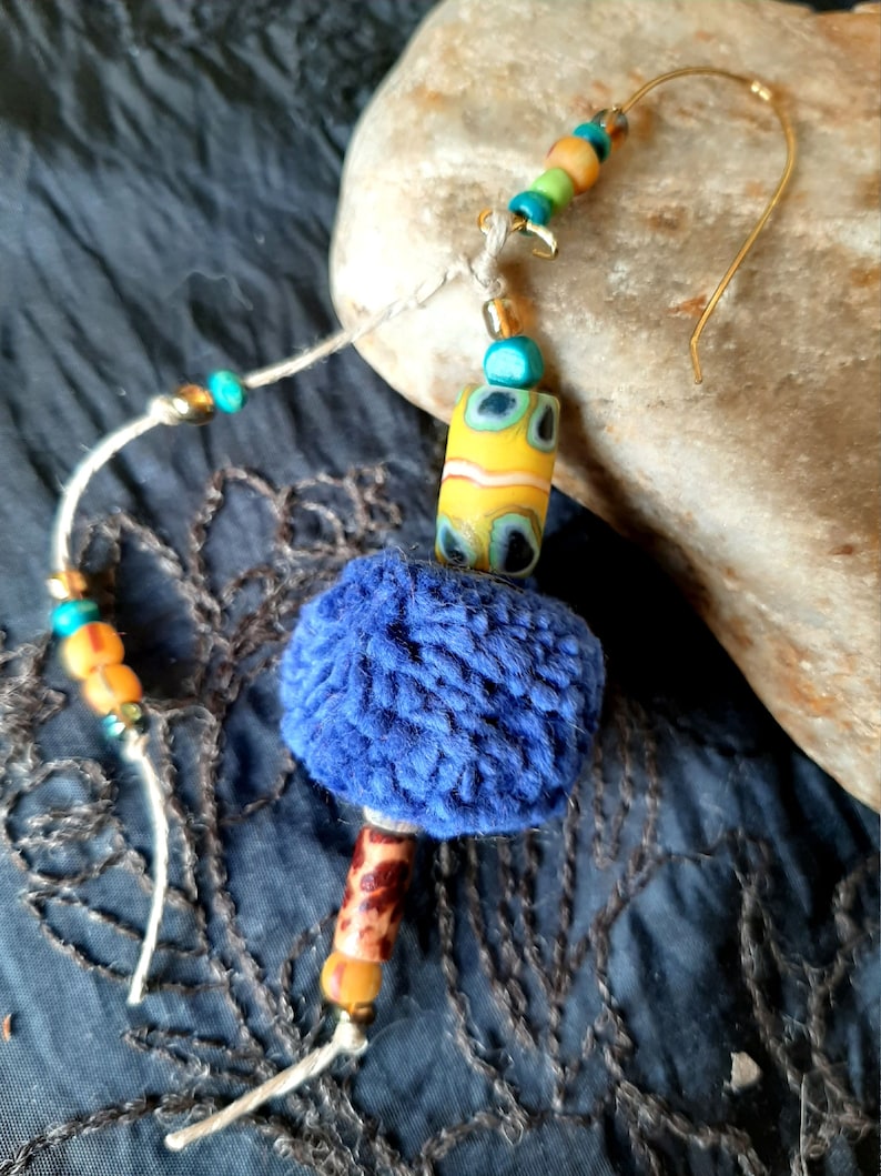 gipsy yellow and green pompom ethnic curls caravan Creole and long buckle gypsy light curls Mismatched earrings