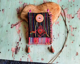 Small ethnic medicine bag, necklace with pocket for your crystals, shamanic healing accessory