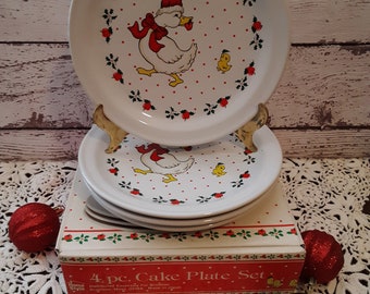 Vintage Set of Four Snowflake Holiday Dessert Plates Christmas Tableware