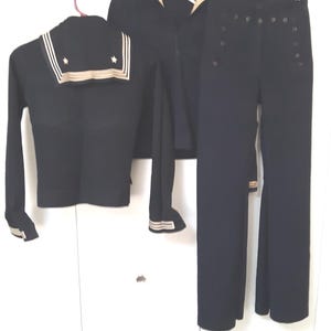 WWII Men&#39;s 4 - Piece Navy Dress Uniform