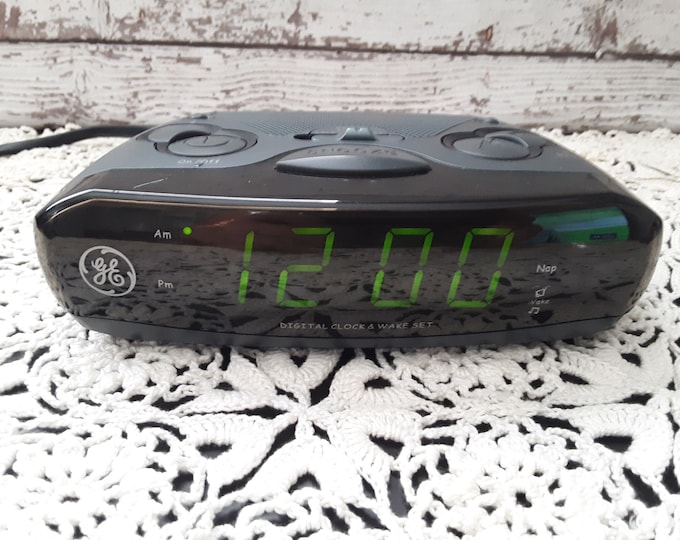 Vintage General Electric Alarm Clock Radio Model 74837B Etsy