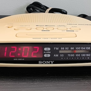 Vintage Sony Dream Machine - Alarm Clock Radio - Beige