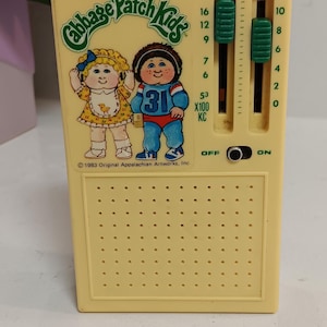 Radio portátil vintage de Cabbage Patch Kids de 1983
