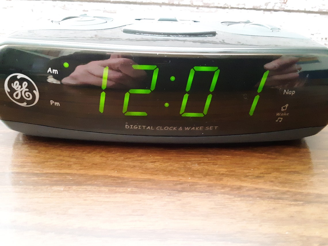 Vintage General Electric Alarm Clock Radio Model 74837C Etsy