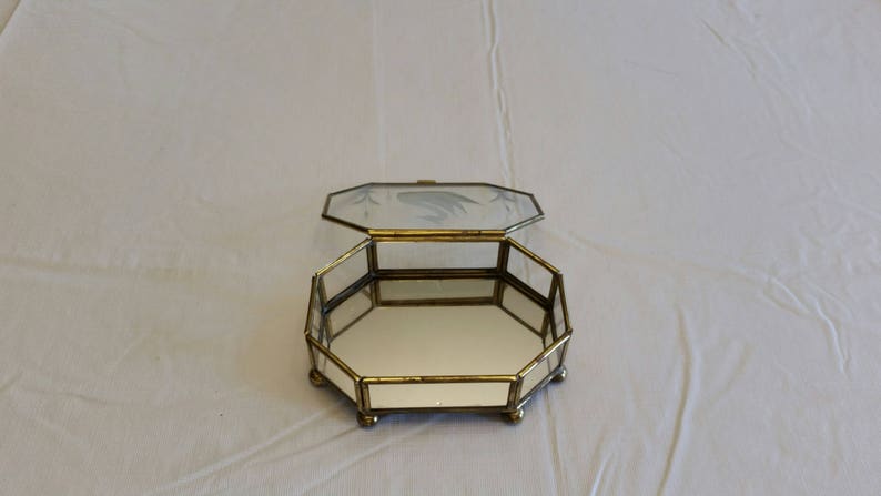 vintage octagon footed brass /& clear glass curio style trinket box case with etched swan and mirror storage retro vanity keepsakes jewelry