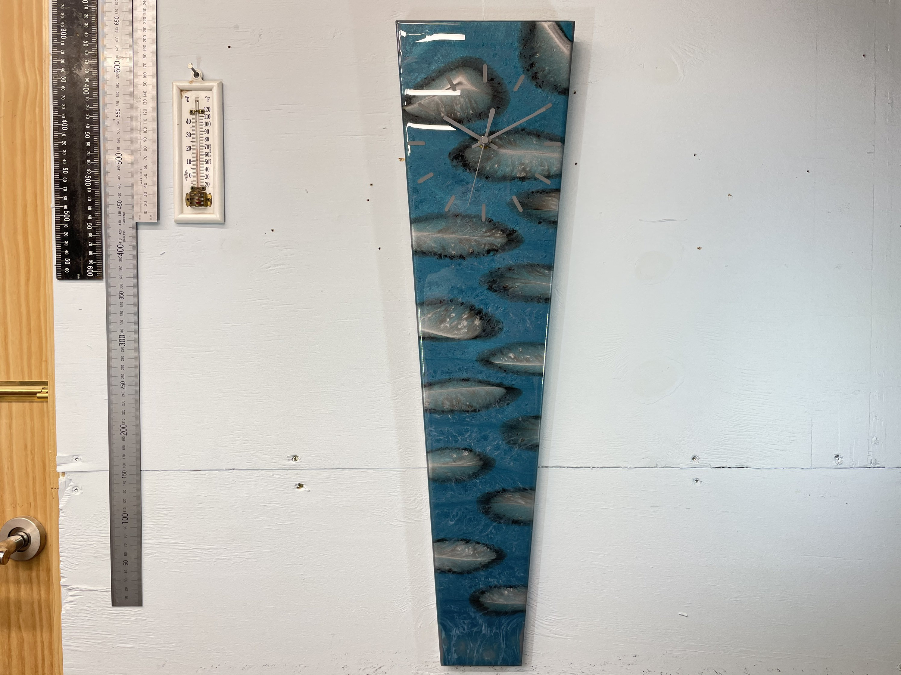 tars！ 70cm Long Narrow Turquoise Black & Silver Abstract Resin
