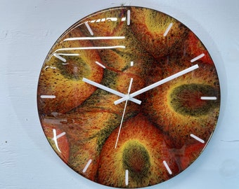 Reloj de pared de resina moderna abstracto abstracto de 33 cm de oro negro y granate, reloj de pared inusual, decoración de pared moderna, relojes de pared únicos.