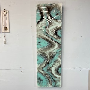 Modern Abstract Resin Wall Clock, Contemporary Wall Clock, Colourful Wall Clock,