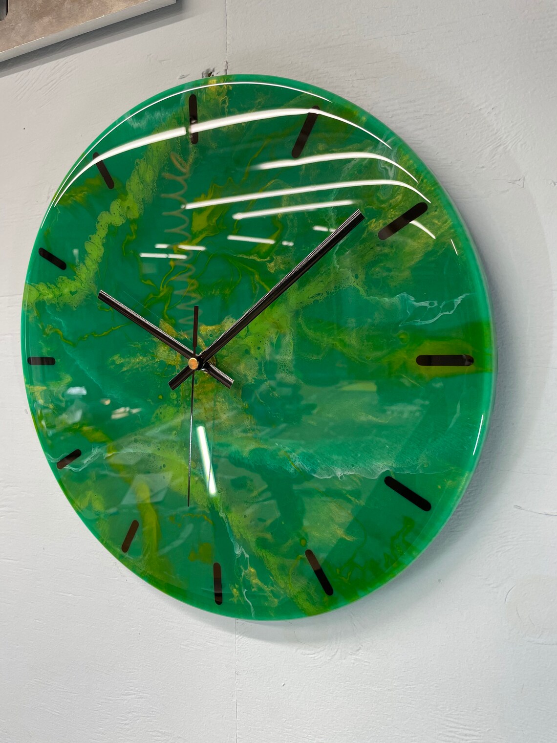 33cm Dark and Light Green Modern Resin Wall Clock Unusual Etsy