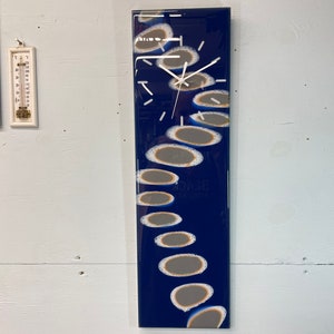 61cm x 18cm Azul Marino Naranja Blanco y Gris Abstracto Resina Reloj de Pared, Reloj de Pared Largo Moderno, Reloj de Pared Inusual, Decoración moderna del hogar,