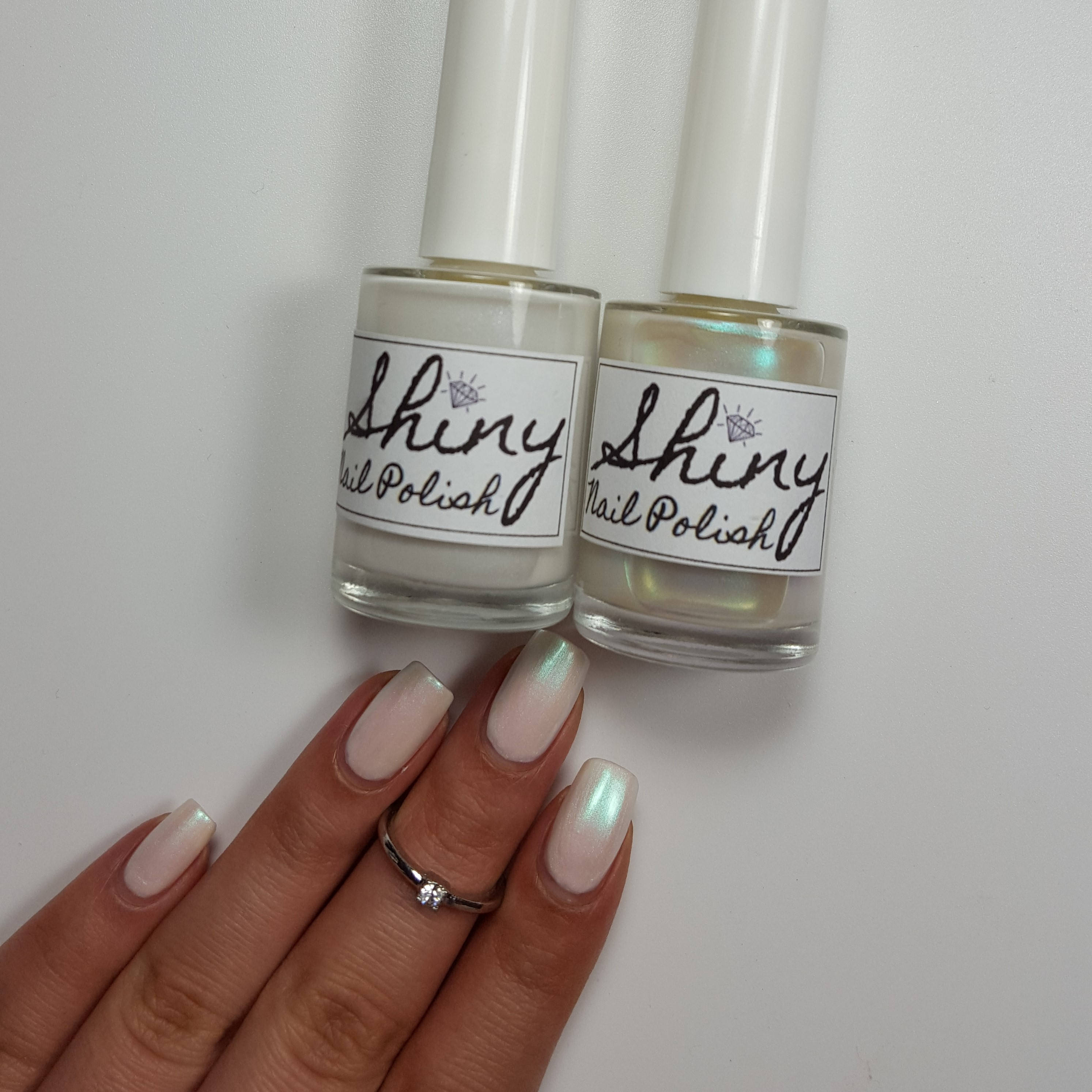 Black Friday Gorgeous Pearl White Nail Art with Mirrored Holographic Chrome  - Mirror Nail Powder Pigment | SHEIN EUR