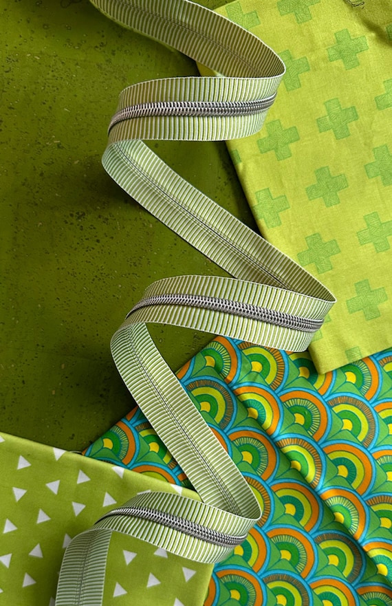 Green Stripe Zipper Tape with Nickel teeth Green Stripe Zipper Tape with Nickel teeth