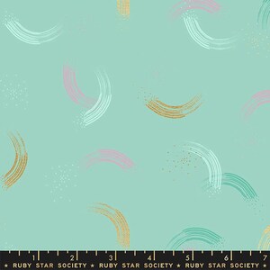 Jolly Basics - Twirl in Metallic Frost Jolly Basics - Twirl in Metallic Frost