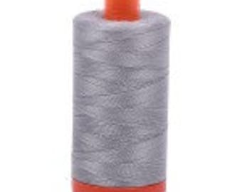 Mist Aurifil Mako Cotton Thread Color 2606, 50 wt, 1300m, 1 spool A1050-2606 Gray steel aluminum