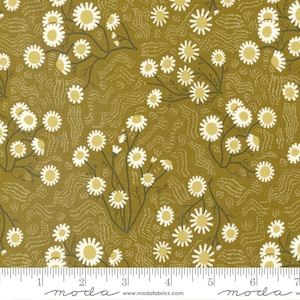 Quaint Cottage Chamomile Lichen by Gingiber of Dreamy Quilts for Moda Fabrics 48372 14 Sold in HALF yard Increments