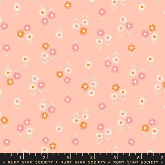 Juicy: Baby Flowers in Peach Juicy: Baby Flowers in Peach