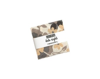Date Night Mini Charm Pack 42 Piezas de BasicGrey para Telas Moda 30710MC