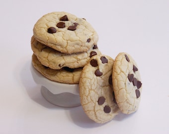 Homemade Chocolate Chip Cookies: One Dozen Fresh Baked Treats