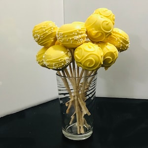Cake pops Various quantities available CAKEPOPS cake pops (23sweets) baked goods/homemade/sweets/pops/cakeballs/food gifts/baking/we