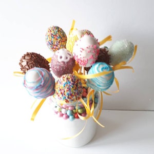 Easter Egg Cake Pops: Pastel Rainbow Homemade Treats