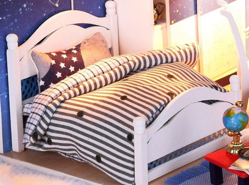 Bright Stars Dollhouse DIY Kit Cute Room House Model With Led Light DK46