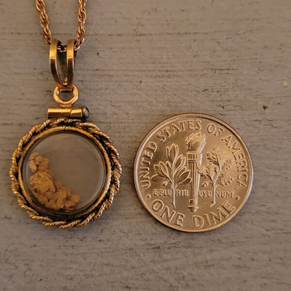 Antique Gold Filled Necklace, Stamped 1/20 12K in three places, Gold Fleck Pendant