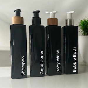 Schwarzes Quadrat 250ml Flasche mit Pumpe nach Wahl | Nachfüllbarer wiederverwendbarer Kunststoffspender | Personalisiert mit jedem Wort | Küchen/Badezimmer Lotion