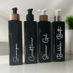 Schwarzes Quadrat 250ml Flasche mit Pumpe nach Wahl | Nachfüllbarer wiederverwendbarer Kunststoffspender | Personalisiert mit jedem Wort | Küche/Bad |