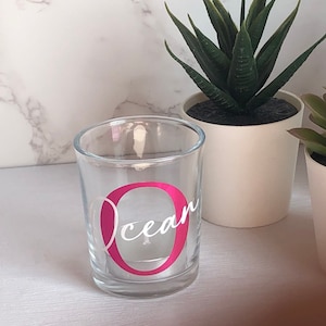 Portavelas / Vela / Personalizado con inicial y nombre / Regalo de inauguración de la casa / Presente / Regalo para amigos y familiares / Con vela gratis