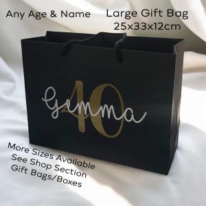 Grande poignée corde pour sac cadeau Âge et nom personnalisés | Parfait pour un anniversaire spécial | Noir, blanc, gris, kraft, lilas, rouge, rose, orange, vert