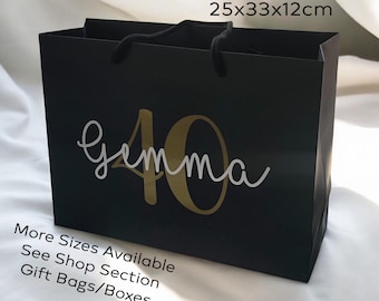 Borsa regalo grande personalizzata con età e nome e manico in corda - Molti colori