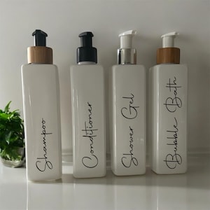 Weißes Quadrat 250ml Flasche mit Pumpe nach Wahl | Nachfüllbarer wiederverwendbarer Kunststoffspender | Personalisiert mit jedem Wort | Küche/Bad | Set