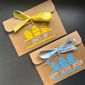Personalisierte Osterei Kraft Braun Geschenk Umschlag mit Band | Für Geld-/Gutscheinfotos | Lieben Menschen | Viele Bandfarben erhältlich A2