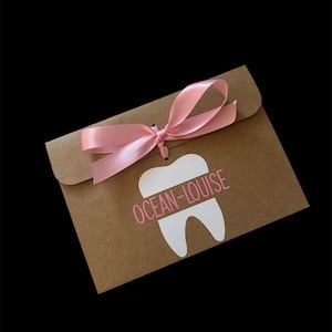 Dent personnalisée avec le nom Enveloppe-cadeau kraft marron avec ruban pour de l'argent/un bon | proches | Beaucoup de couleurs de ruban Fée des dents