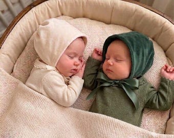 Gorro de terciopelo para bebé – Hecho a mano estilo Sofía, varios colores - Tallas personalizadas de 0 a 36 meses