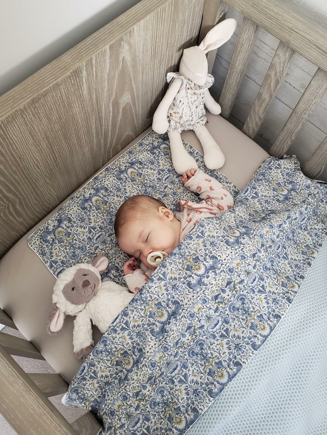 Colourful cot cheap bedding