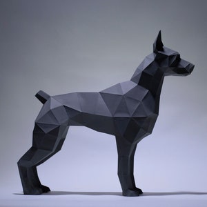 Doberman Papperspysselhund, Papperspysseldekor, Heminredning, Gåva, Papperspyssel 3D, låg poly, origami 3D, Papperspysselmall, PDF, Papperspyssel doberman bild 2
