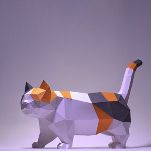 Munchkin Cat walking Paper Craft, Digital Template, Origami, PDF Download DIY, Low Poly, Trophy, Sculpture, Munchkin Cat Model