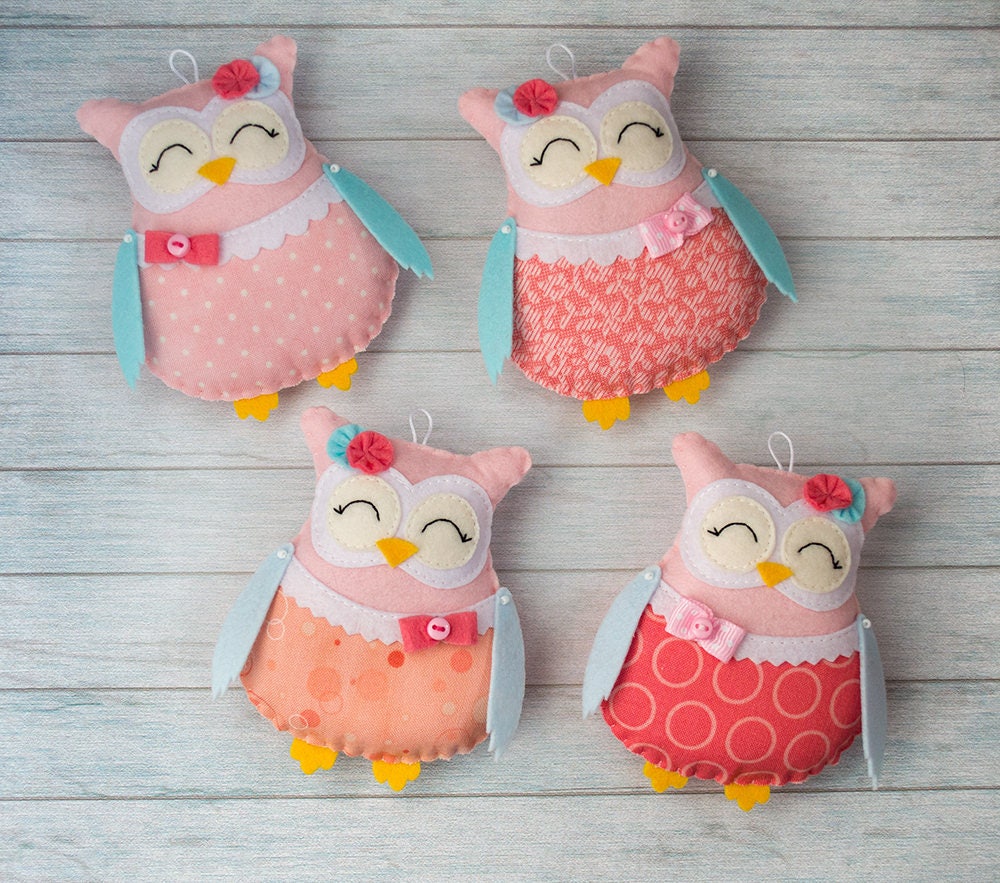 Hibous Farcis Owl Pépinière Décor Mobile Ornements Corail Ornements Douche Bébé Pastel Mobile Girl B