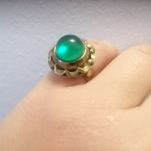 Vintage Czech Ring with Green Stone 1970s Czechoslovakia Band Small Size 16 mm Women US Size 5 Impressive Old Jewelry Faux Stone Boho Old