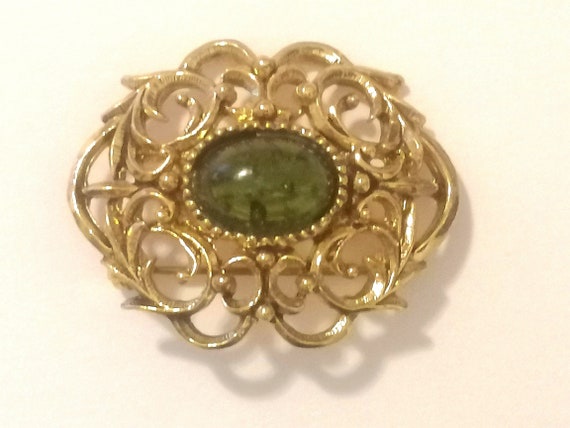 Beautiful Vintage Brooch with Green Stone Europe … - image 4