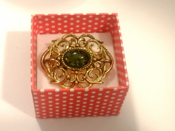 Beautiful Vintage Brooch with Green Stone Europe … - image 5
