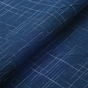 Japanese Indigo Kasuri Cotton Fabric – Komaka Midare Ikat Pattern – By the Yard