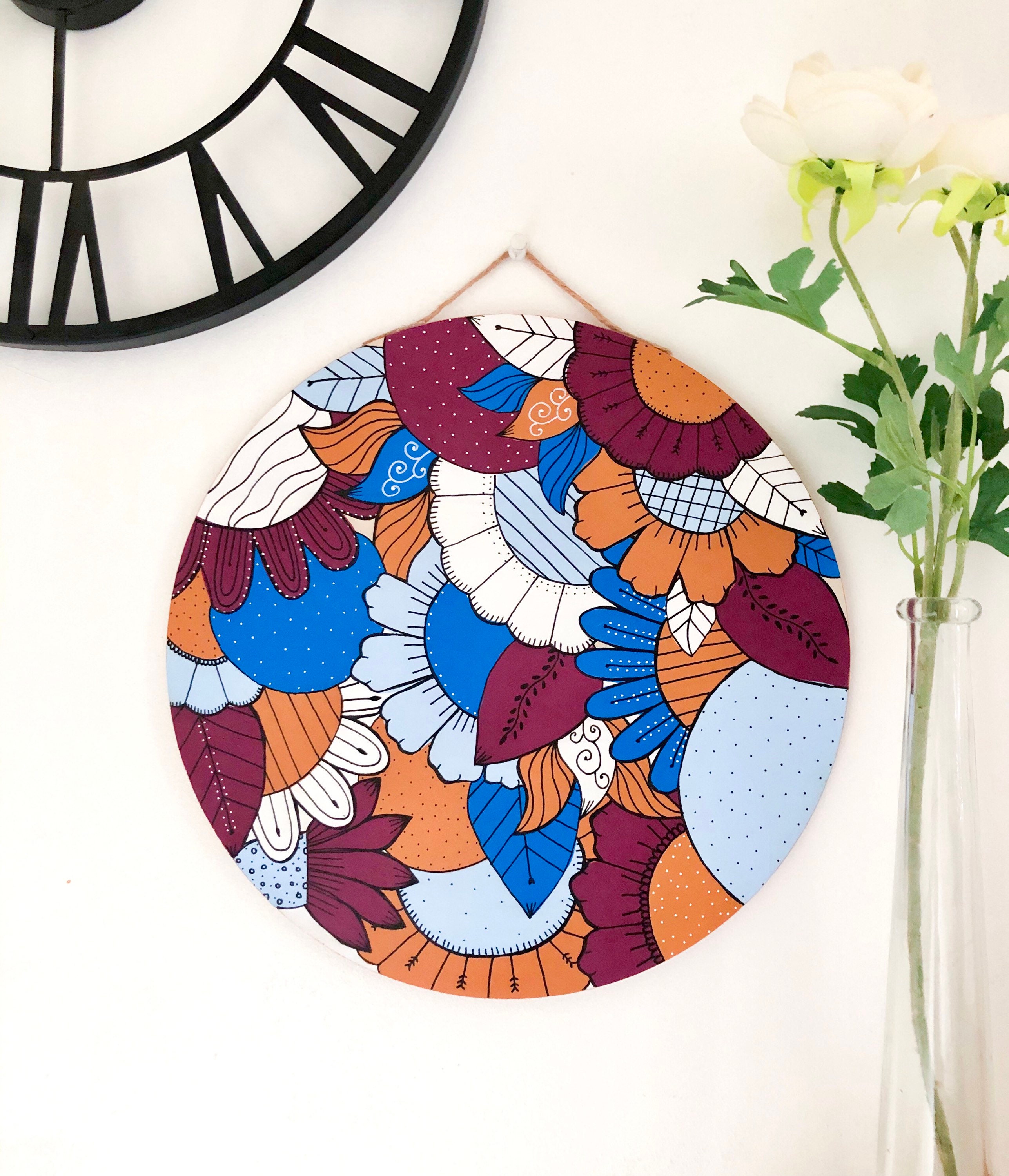 Flowery Tapestry - Plaque Murale Ronde Fleurie Bois 1 Modèle Prêt ou à Personnaliser