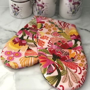 Pink Wild Protea Double Oven Mitt